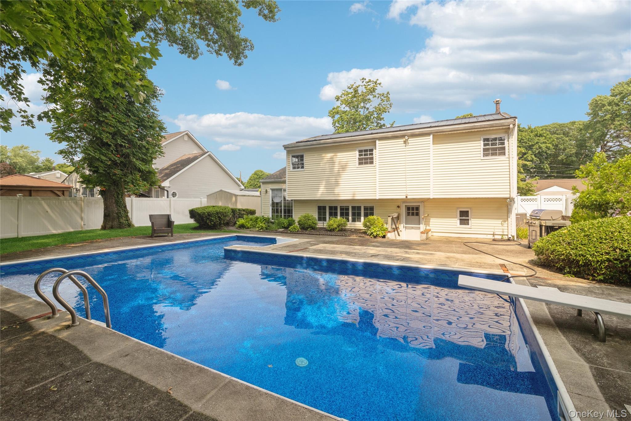 12 Larry Road – For Sale photo 45