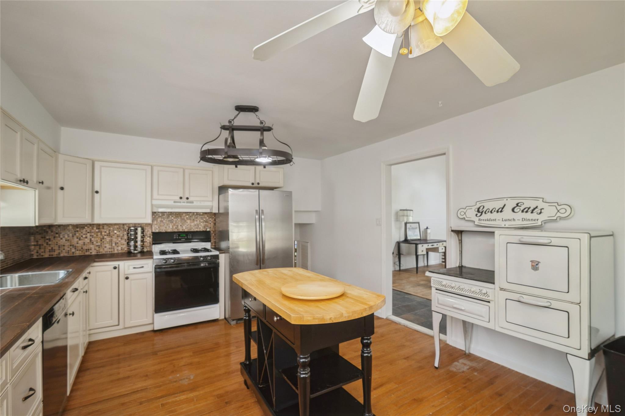 12 Larry Road – For Sale photo 21