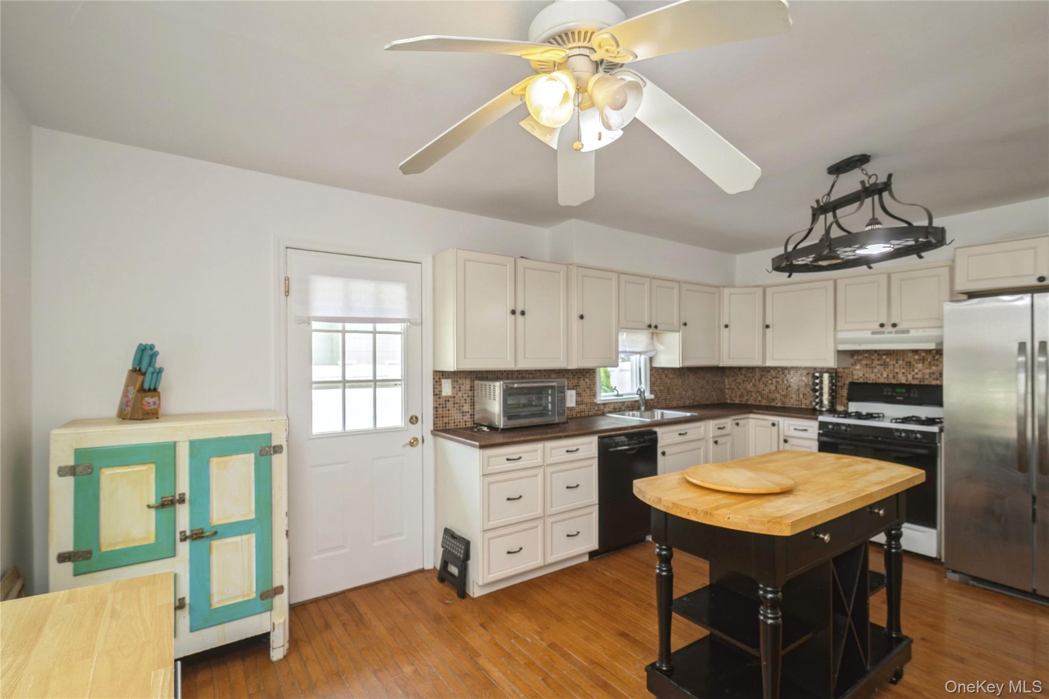 12 Larry Road – For Sale photo 19