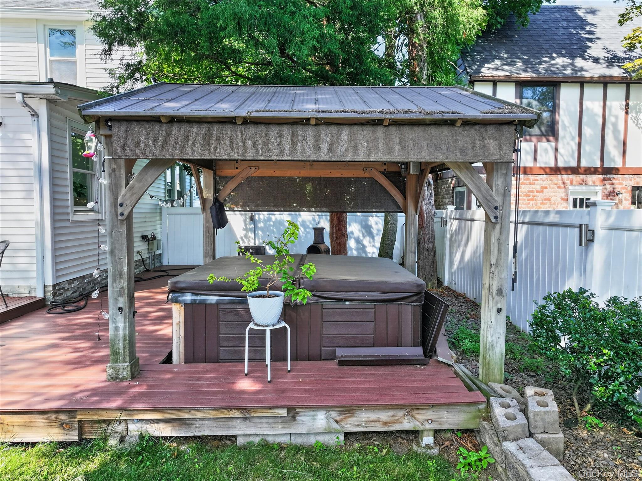 34 Adams Avenue – For Sale photo 12
