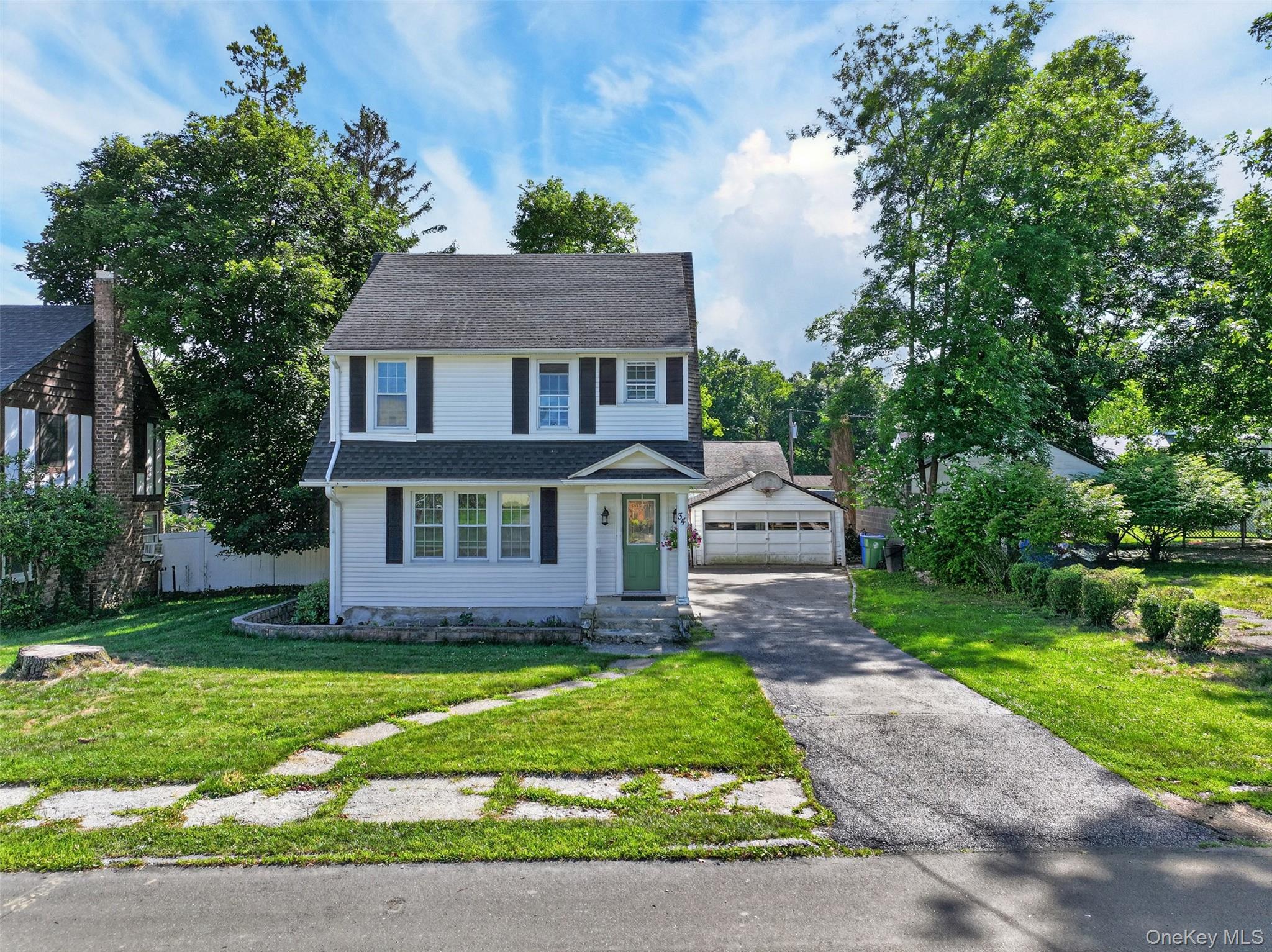 34 Adams Avenue – For Sale photo 3