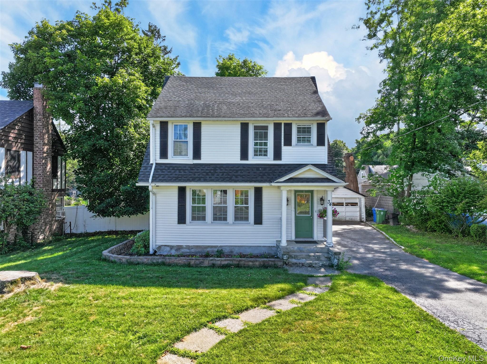 34 Adams Avenue – For Sale