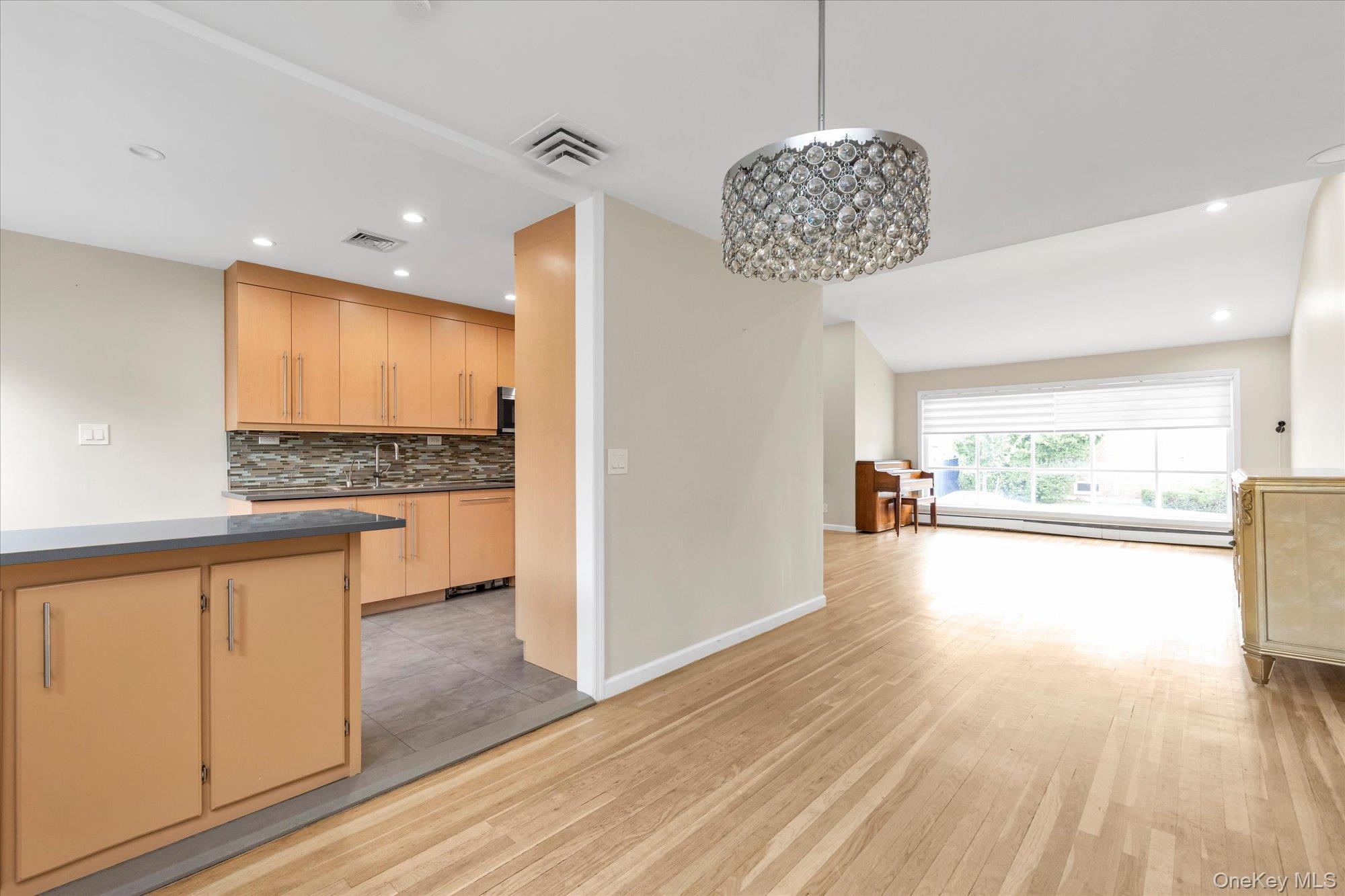 964 Cranford Avenue – For Sale photo 6