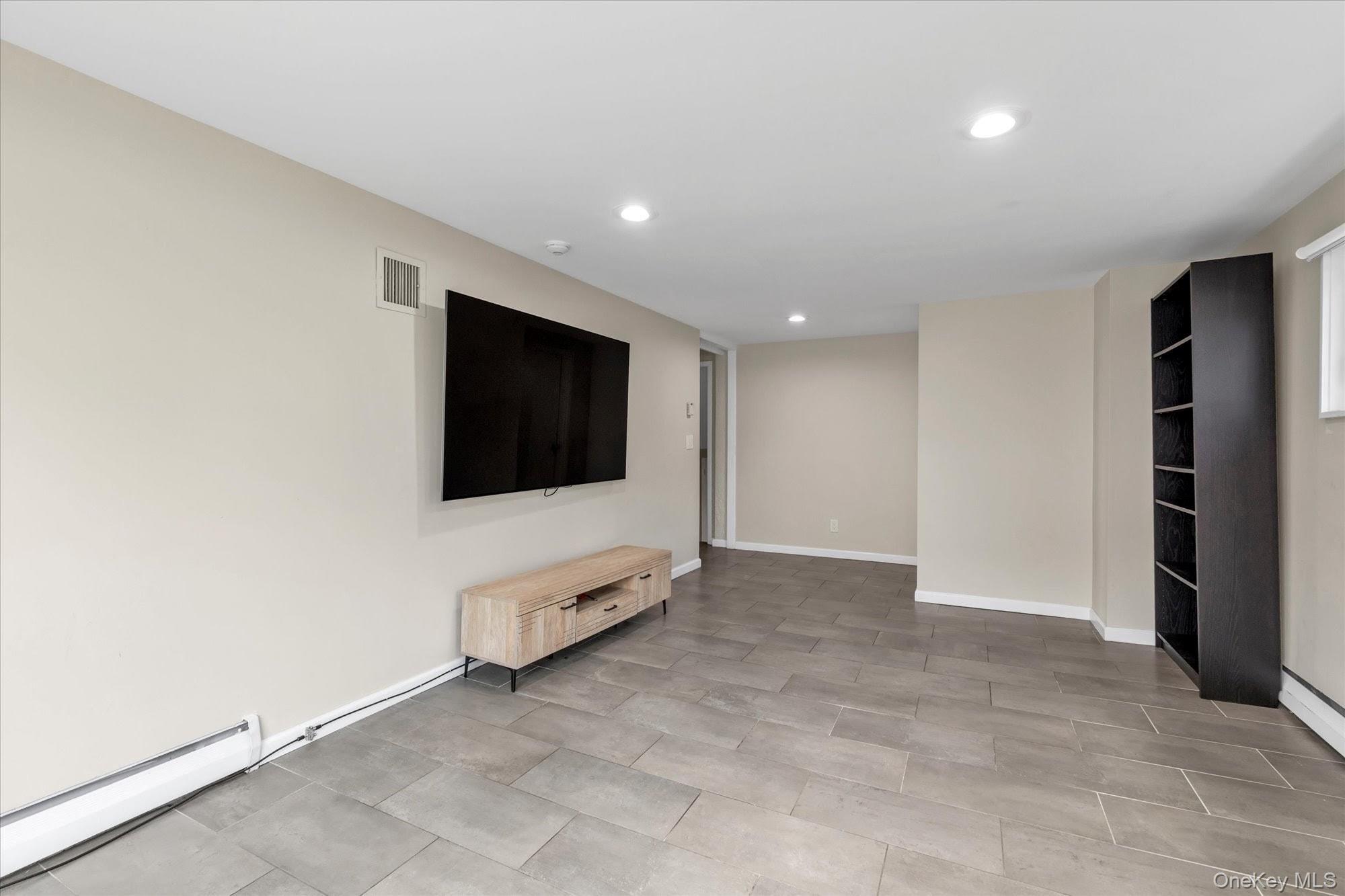 964 Cranford Avenue – For Sale photo 10