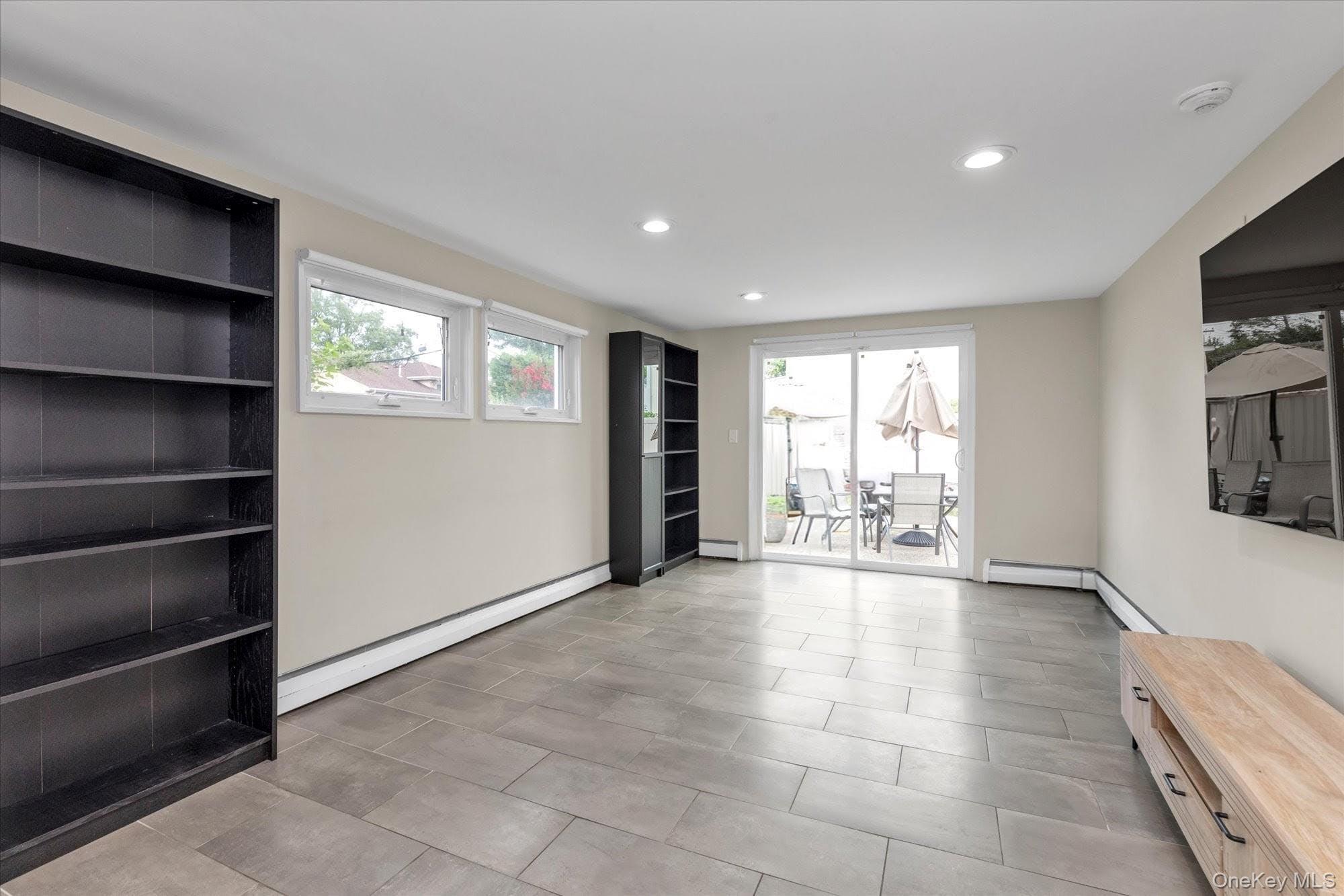 964 Cranford Avenue – For Sale photo 9
