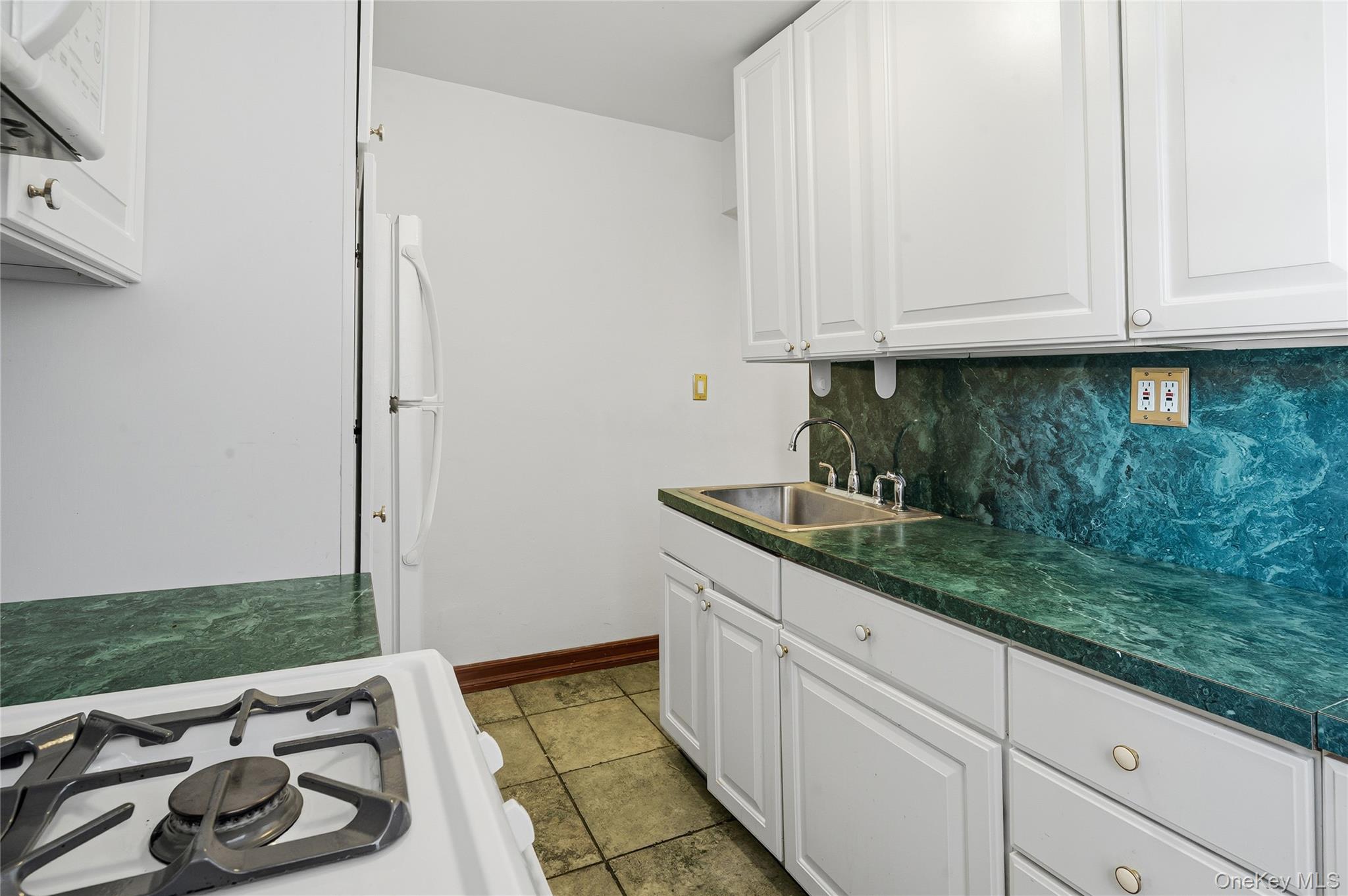 7510 Yellowstone Boulevard, Unit 5L photo 6