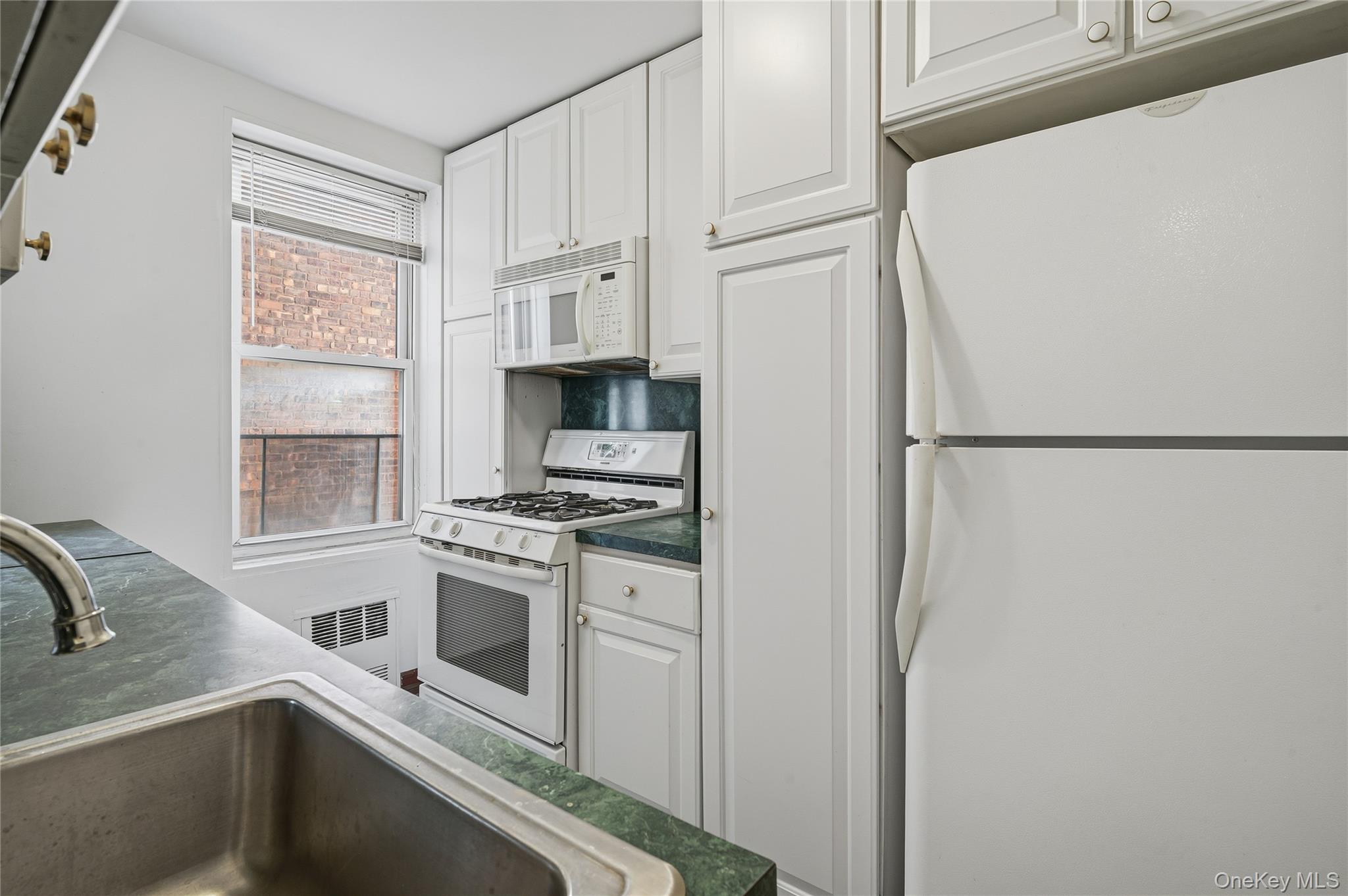 7510 Yellowstone Boulevard, Unit 5L photo 5