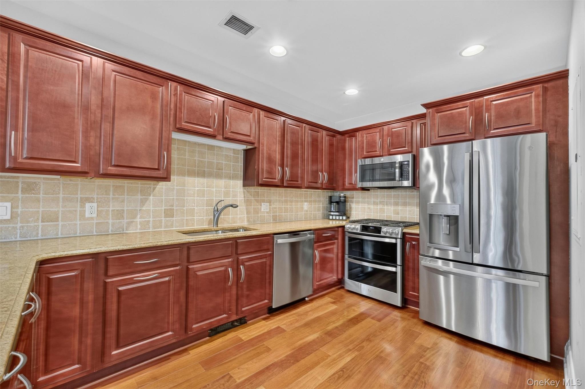 436 Trump Park – For Sale photo 6