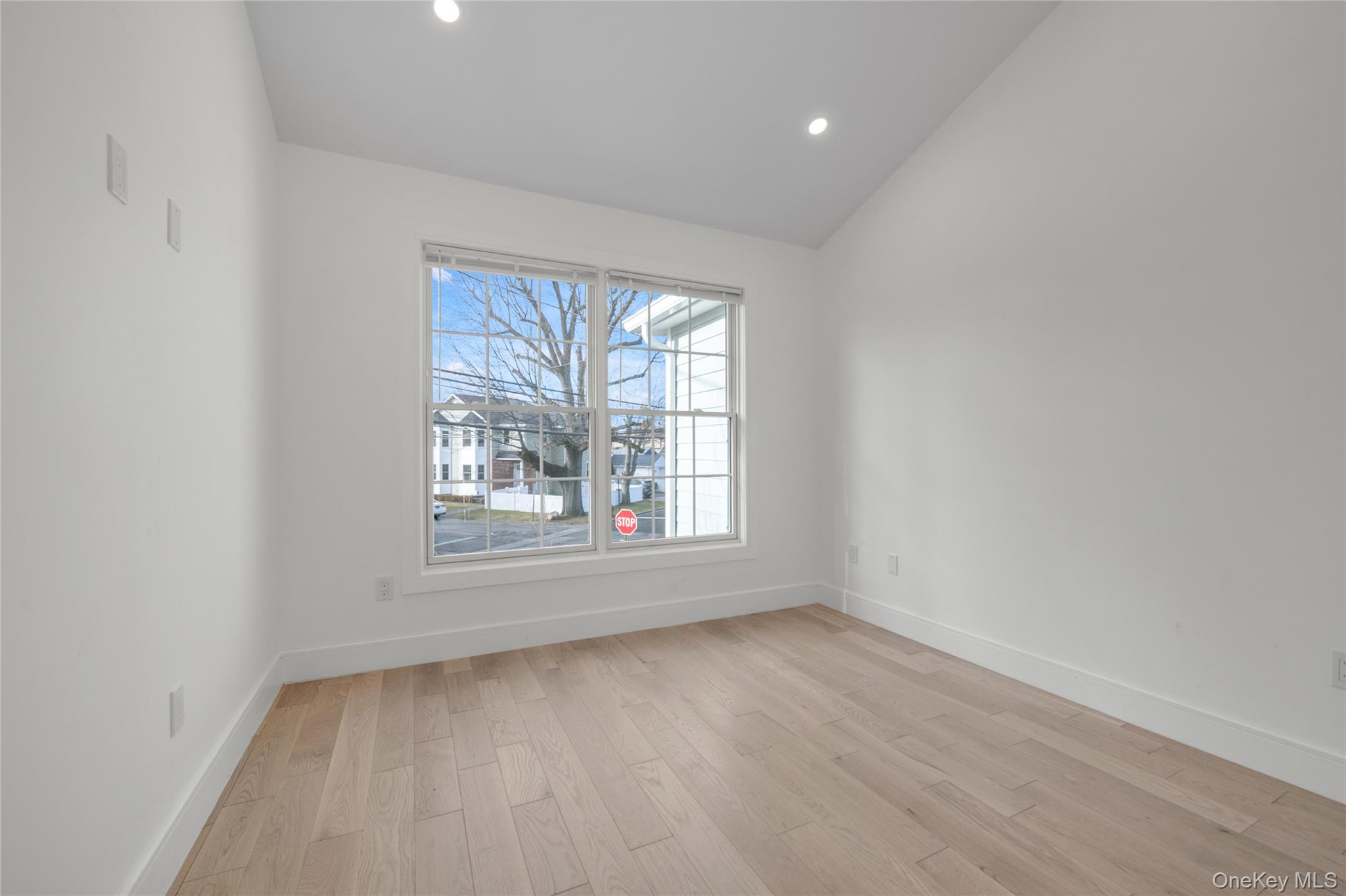 1 Manhasset Avenue, Unit B photo 19