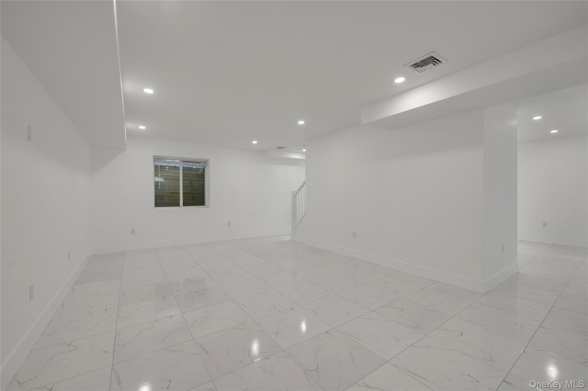 1 Manhasset Avenue, Unit B photo 24