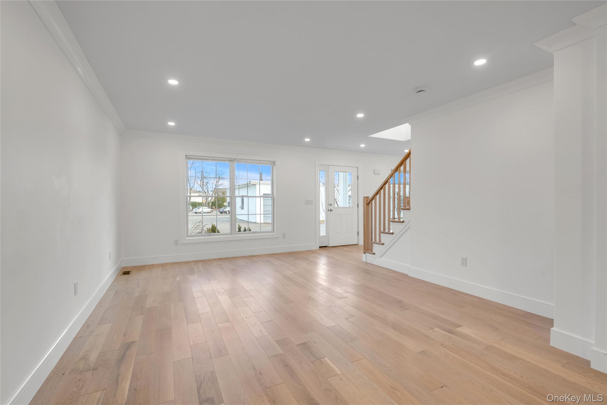 1 Manhasset Avenue, Unit B photo 9