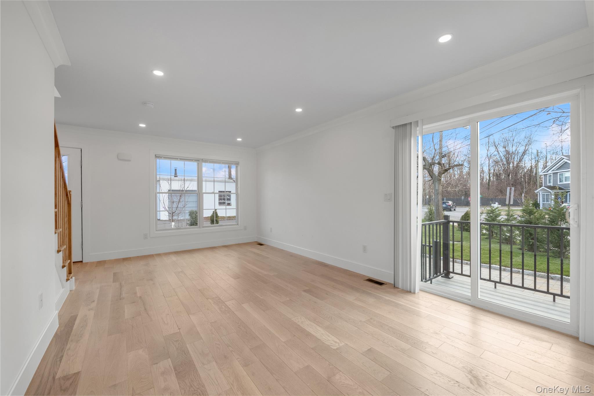 1 Manhasset Avenue, Unit B photo 13