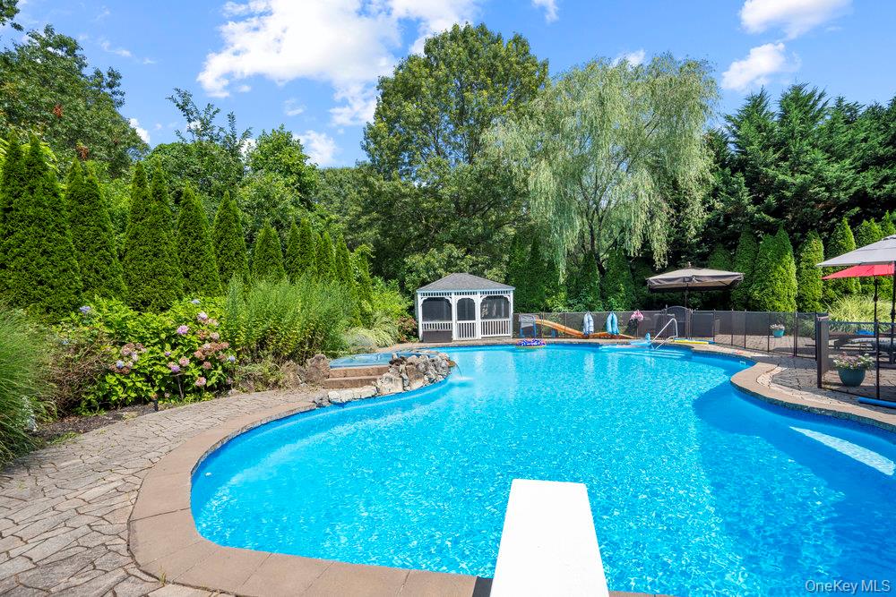 15 Victoria Court – For Sale photo 34