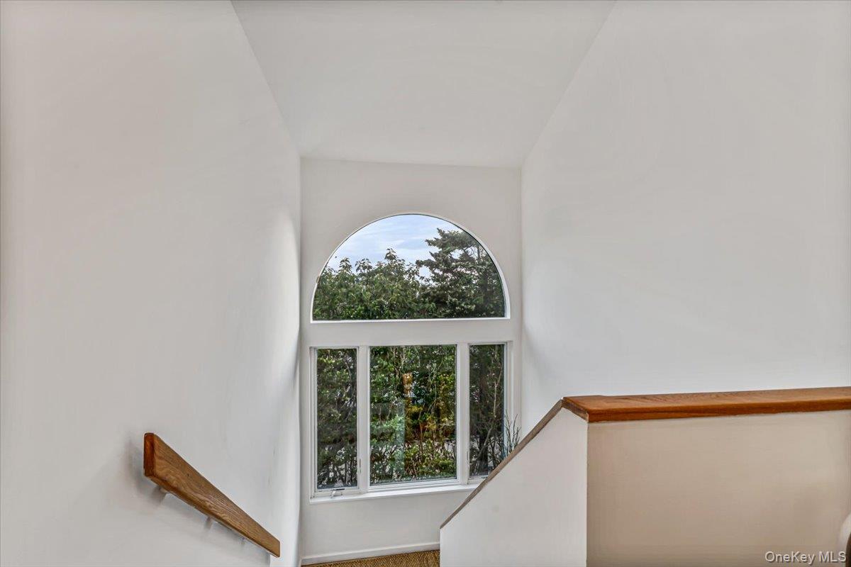 192 Dune Road – For Rent photo 19