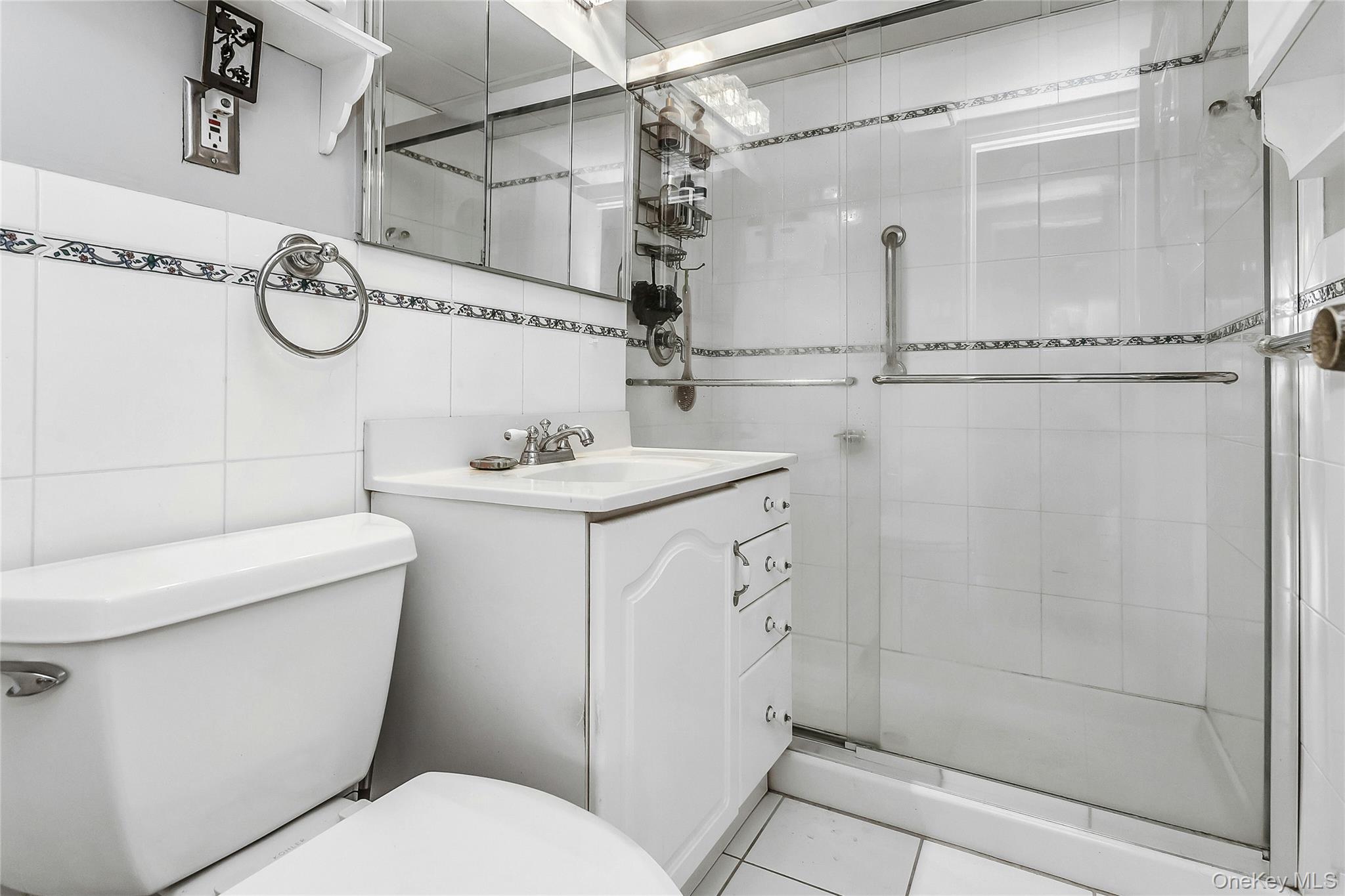 135 Post Avenue, Unit 6B photo 21