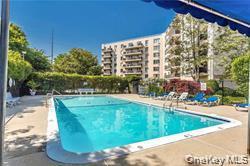 135 Post Avenue, Unit 6B photo 6