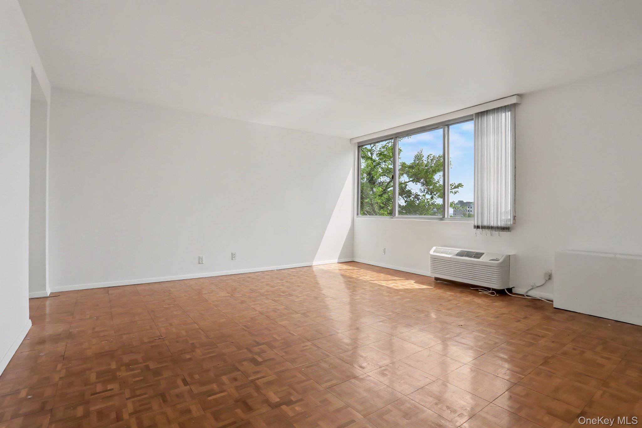 18 Shady Glen Court, Unit 403 photo 13