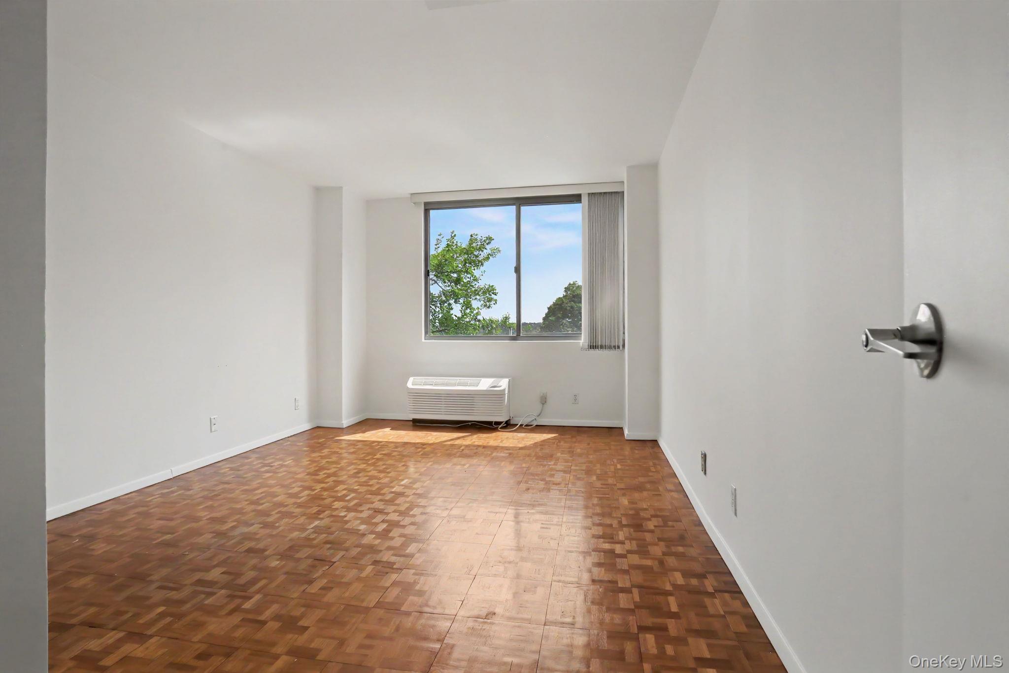 18 Shady Glen Court, Unit 403 photo 16