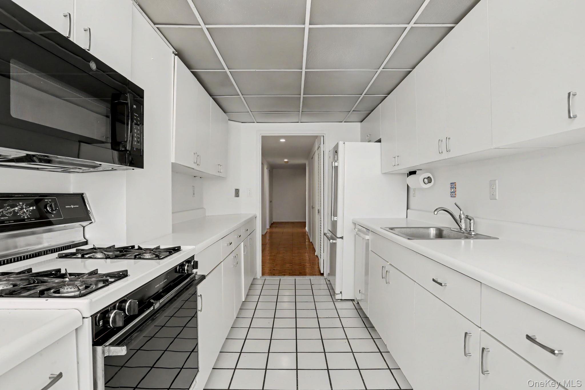 18 Shady Glen Court, Unit 403 photo 8