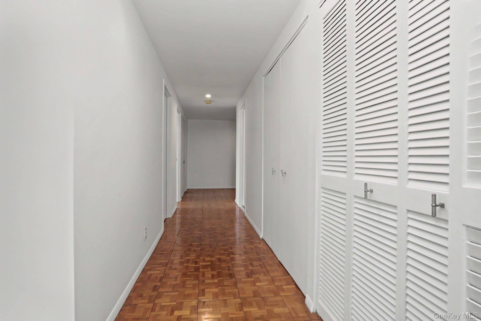18 Shady Glen Court, Unit 403 photo 9