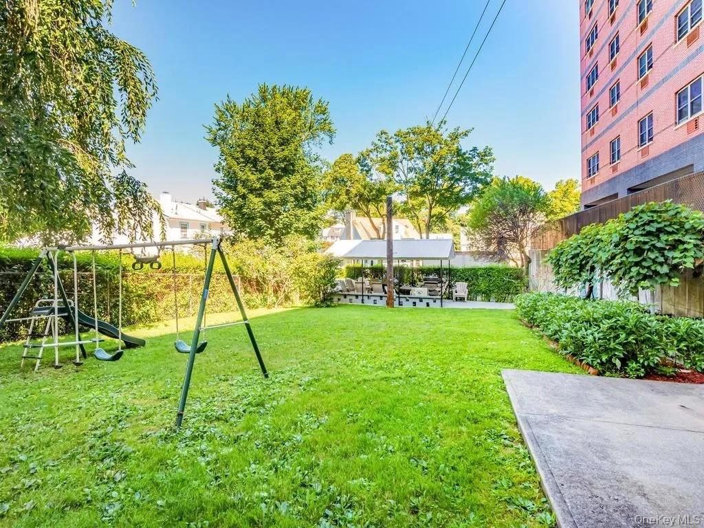 131 Lockwood Avenue – For Rent photo 2