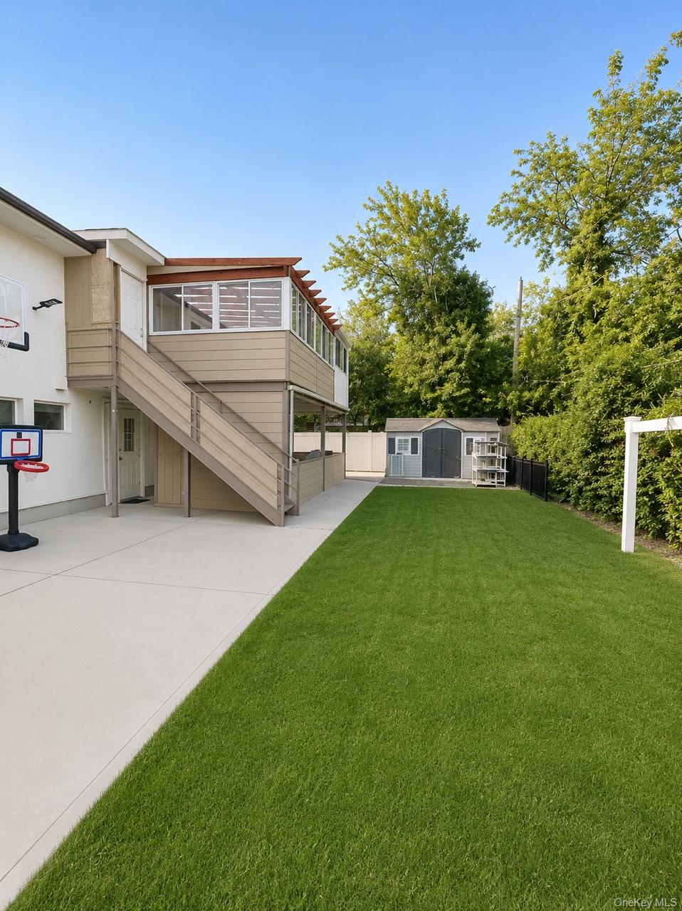 886 Woodmere Drive – For Sale photo 35