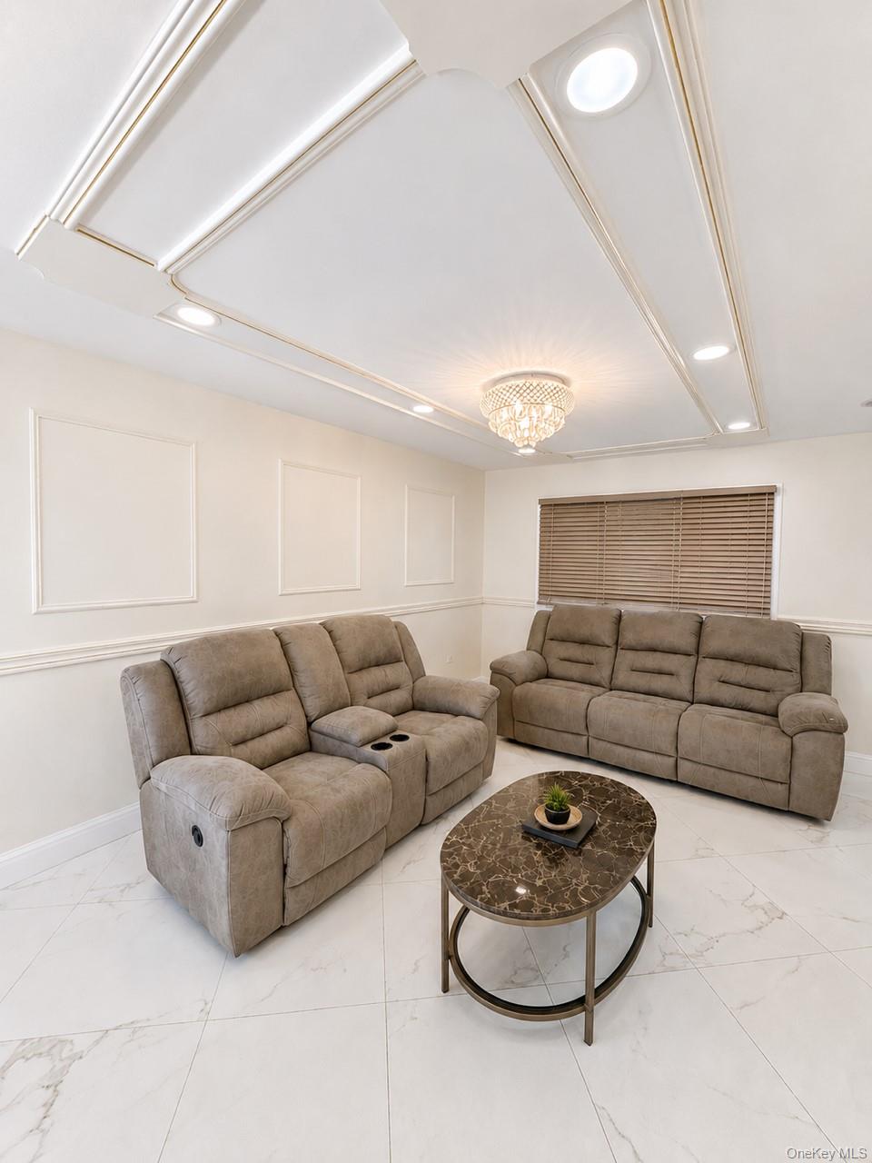 886 Woodmere Drive – For Sale photo 8