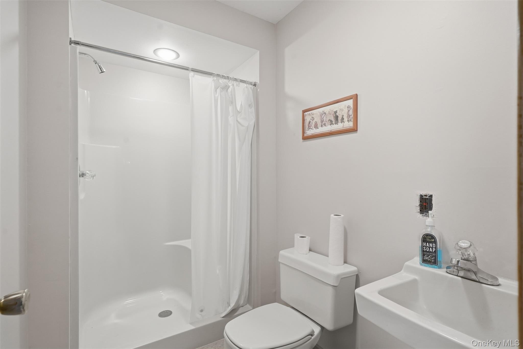 806 Peenpack Trail – For Sale photo 22