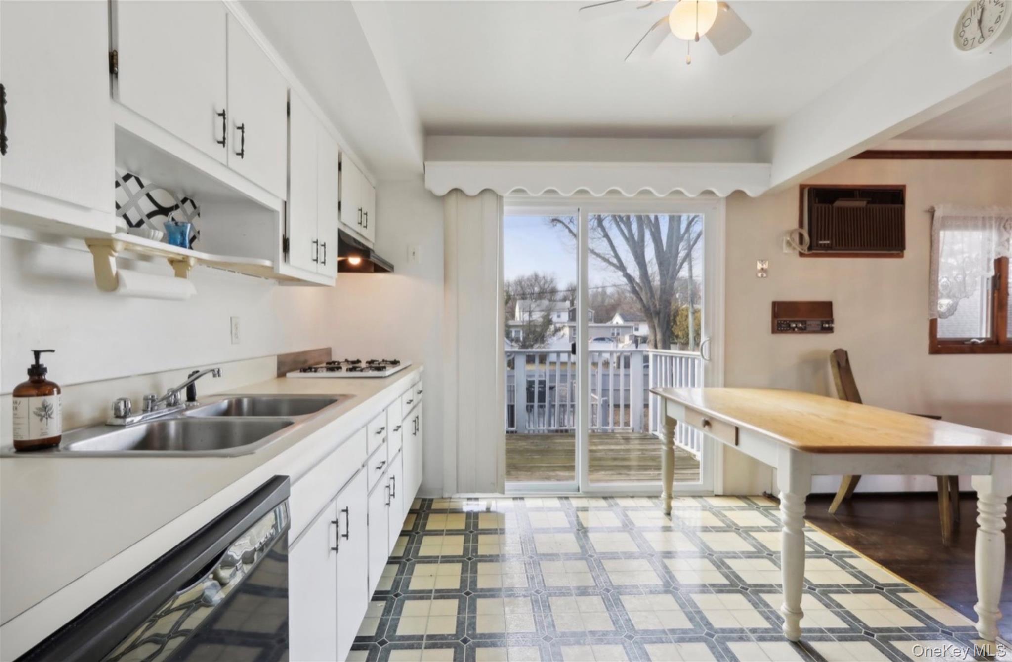 14 Lafayette Avenue – For Sale photo 9