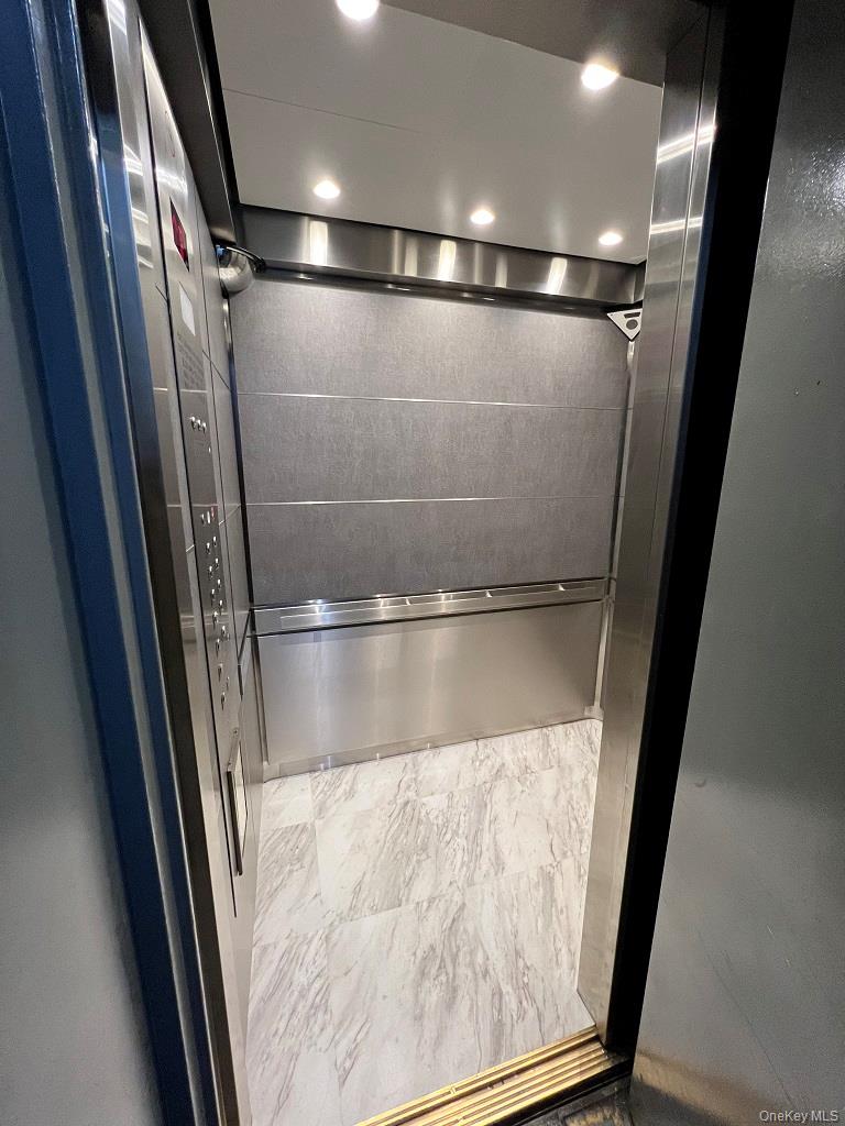 625 Gramatan Avenue, Unit 1A photo 3