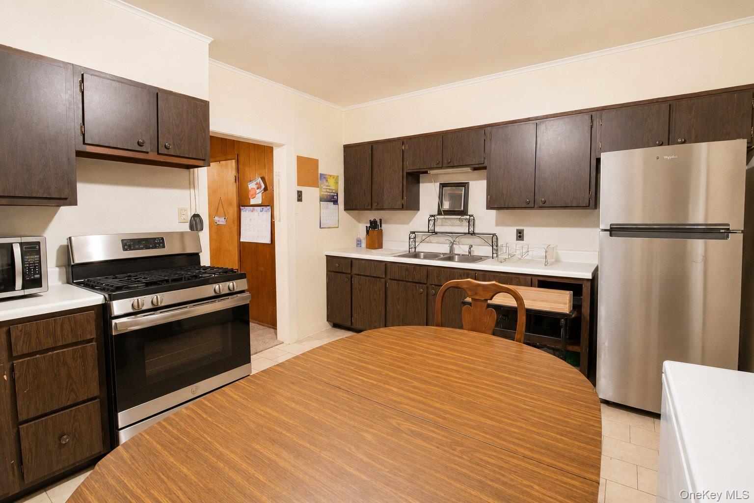 105 Carson Avenue – For Sale photo 7