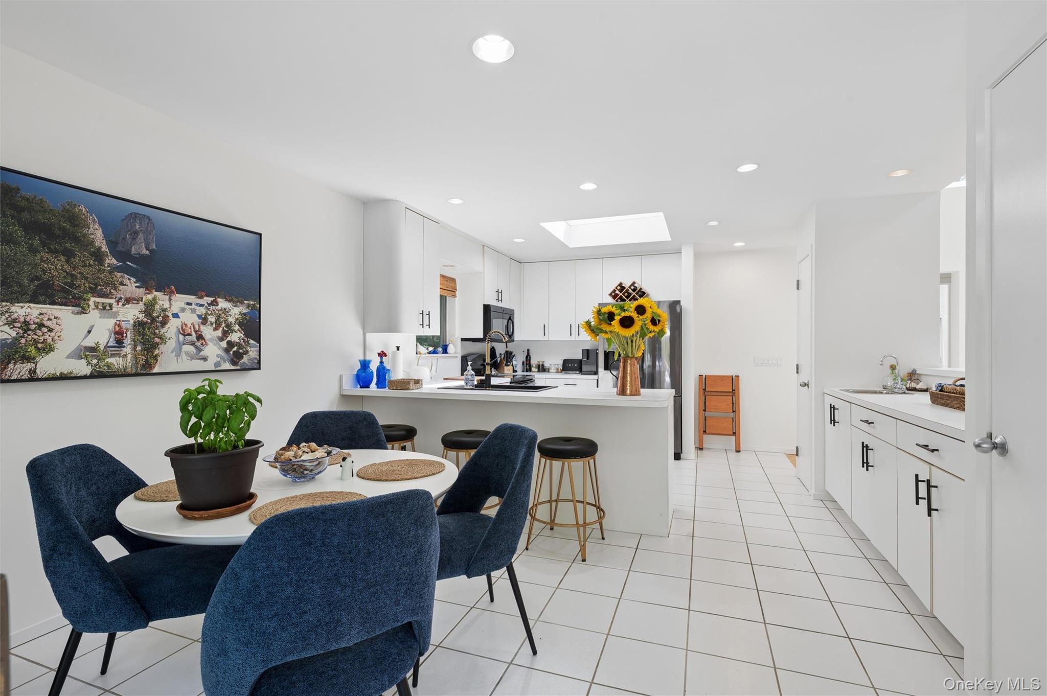16 Elizabeth Lane – For Rent photo 8