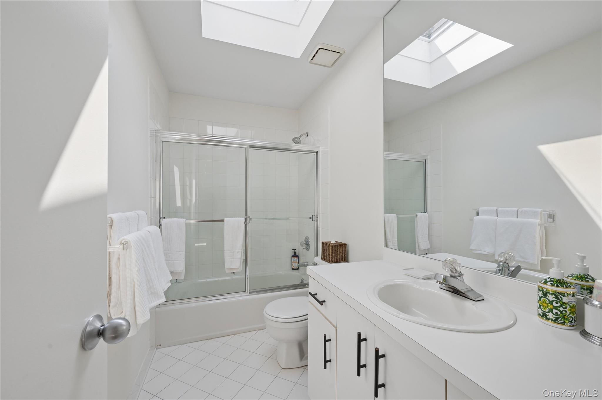 16 Elizabeth Lane – For Rent photo 15