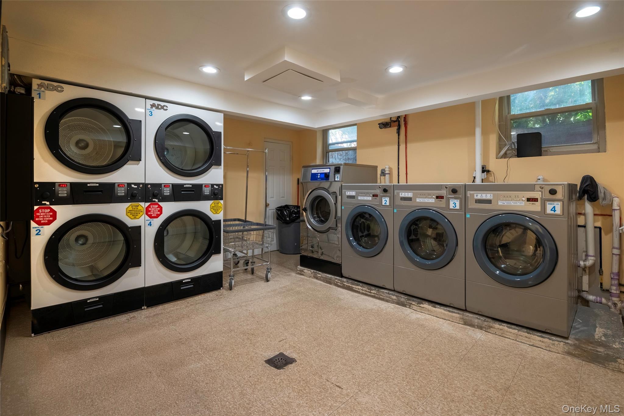 221 Middle Neck Road, Unit G5 photo 26