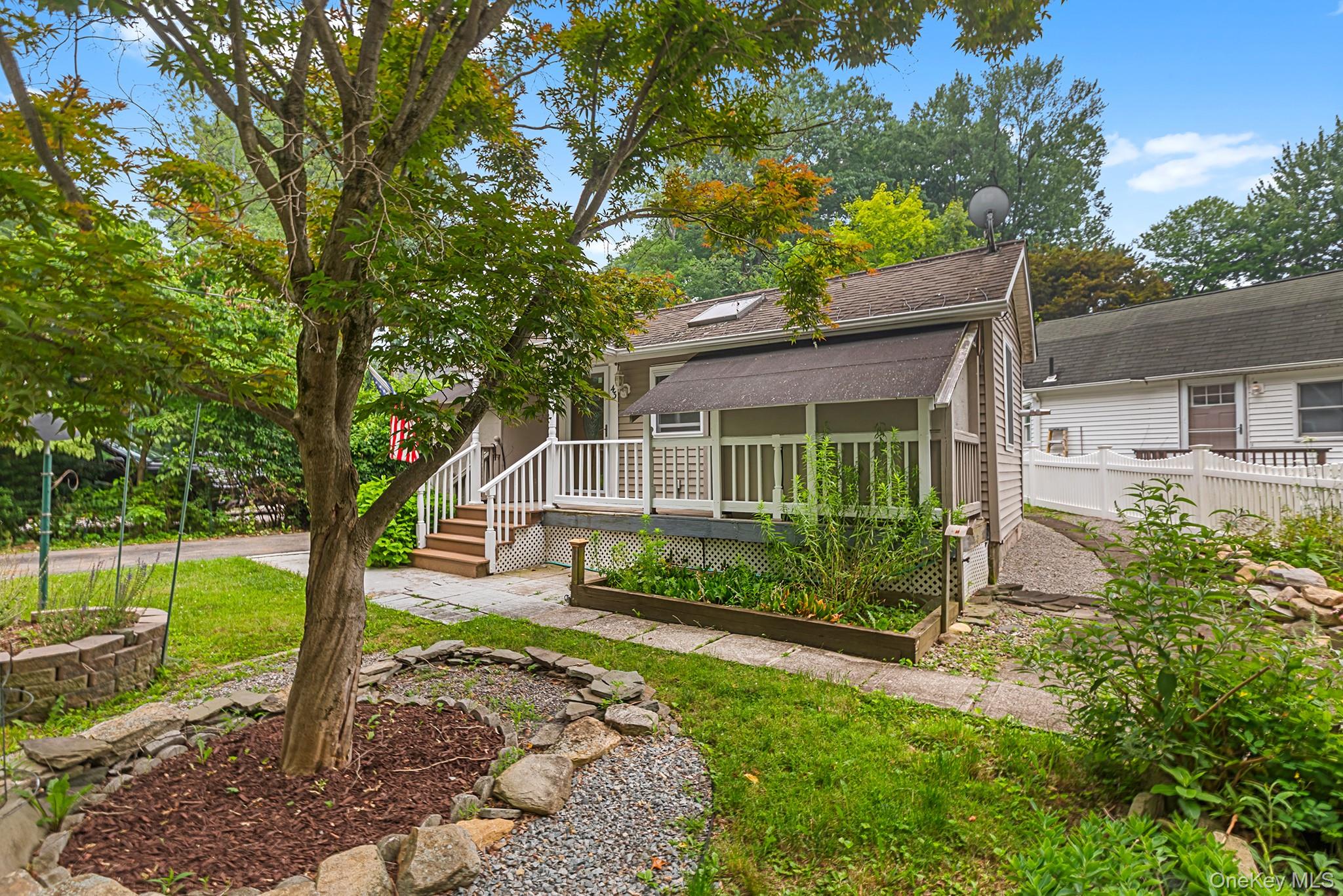 43 W Croton Drive – For Sale photo 3