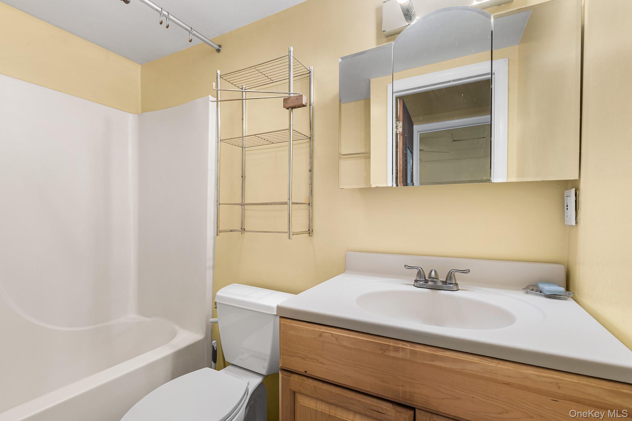 43 W Croton Drive – For Sale photo 11