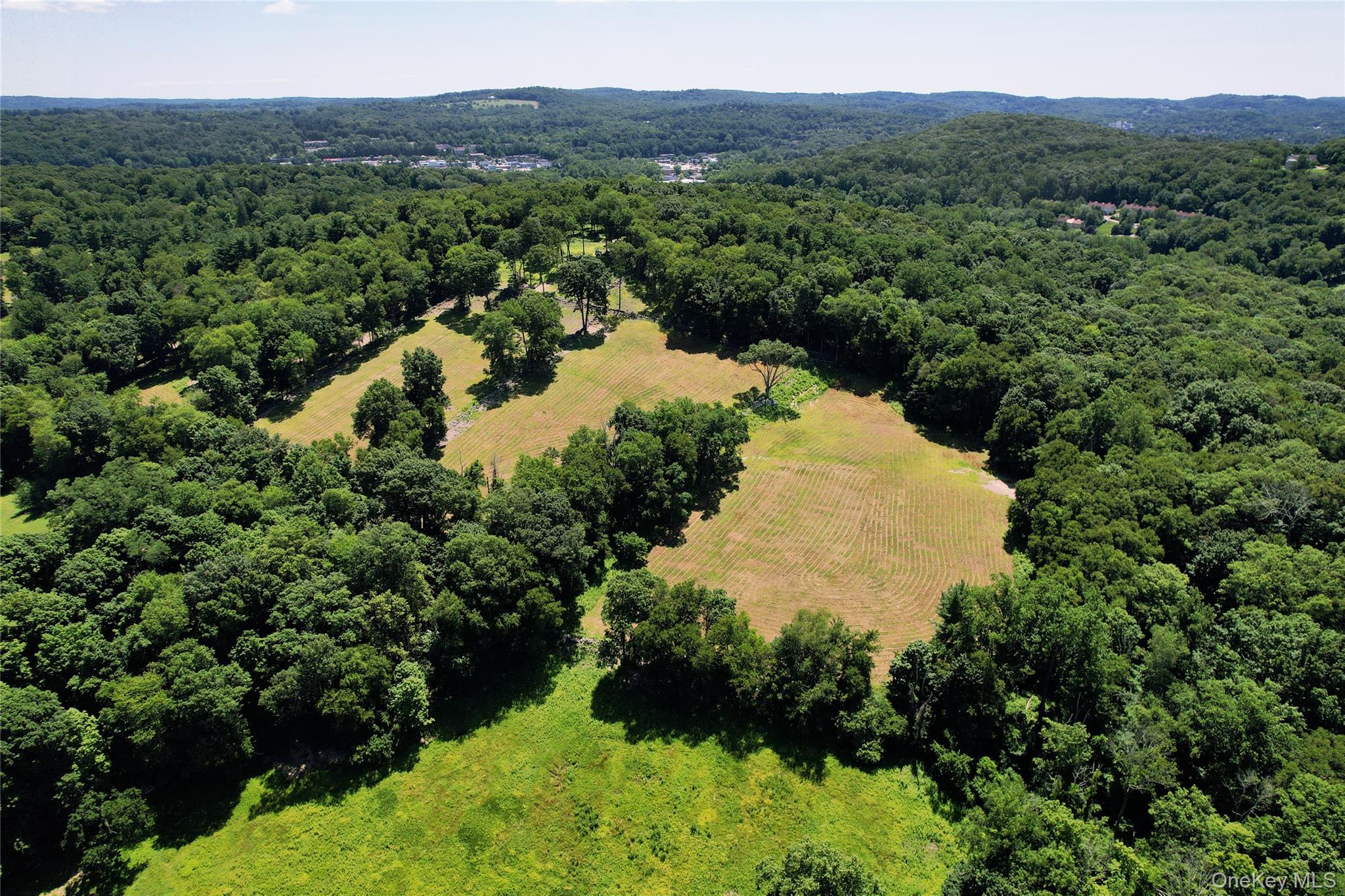 725 Croton Lake Road – For Sale photo 6