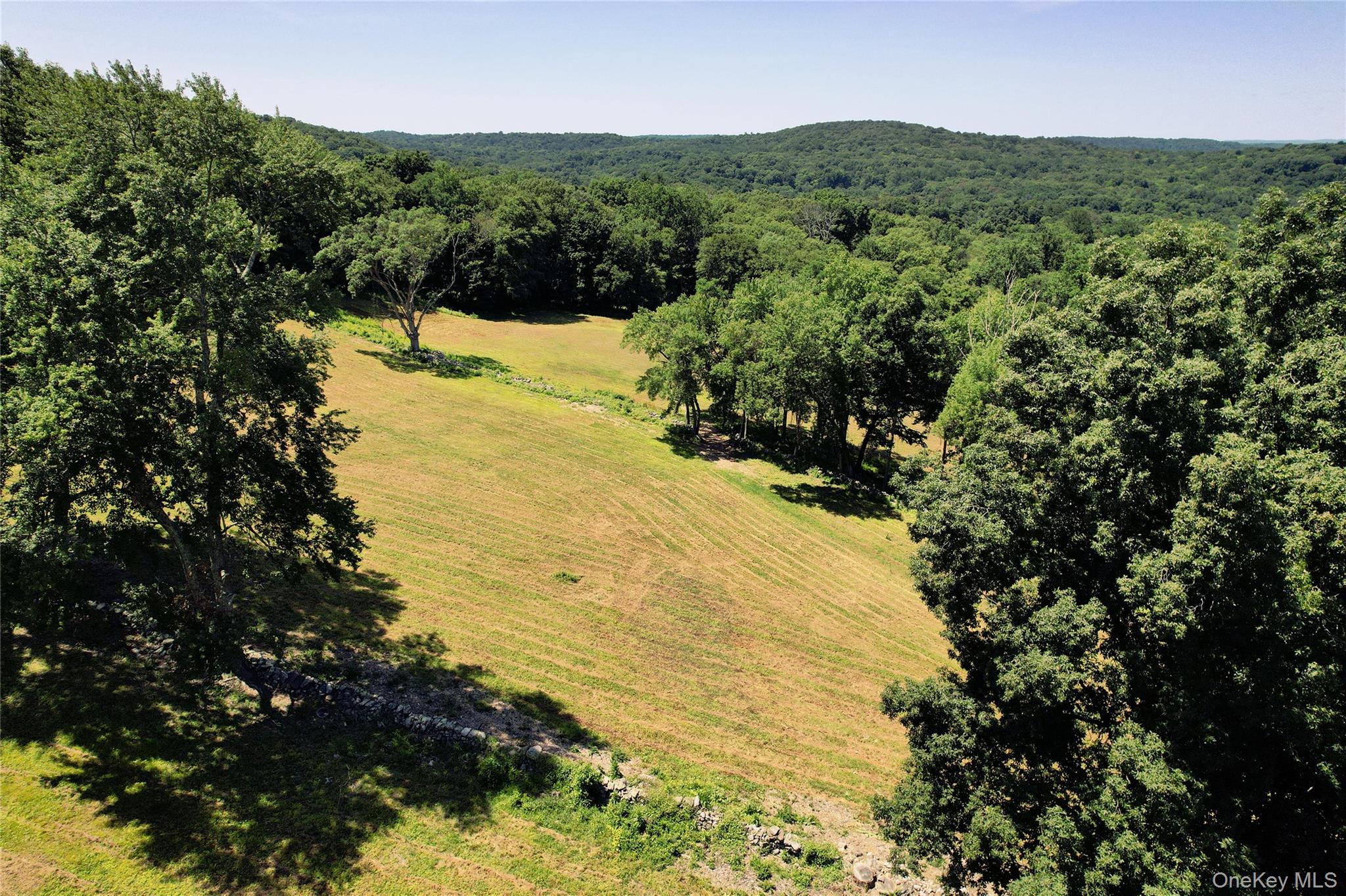 725 Croton Lake Road – For Sale photo 8