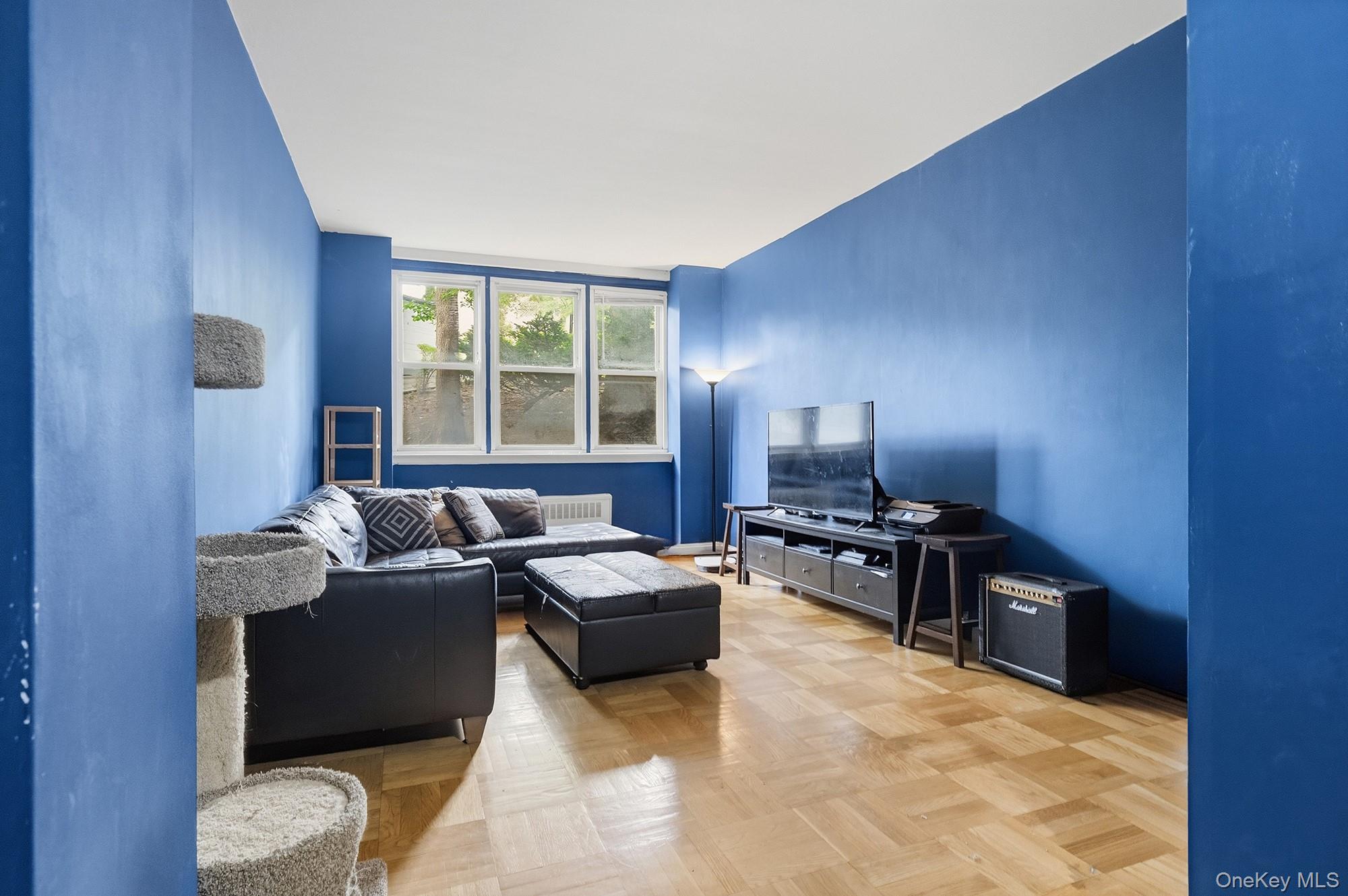 55 Knolls Crescent, Unit 1C photo 2