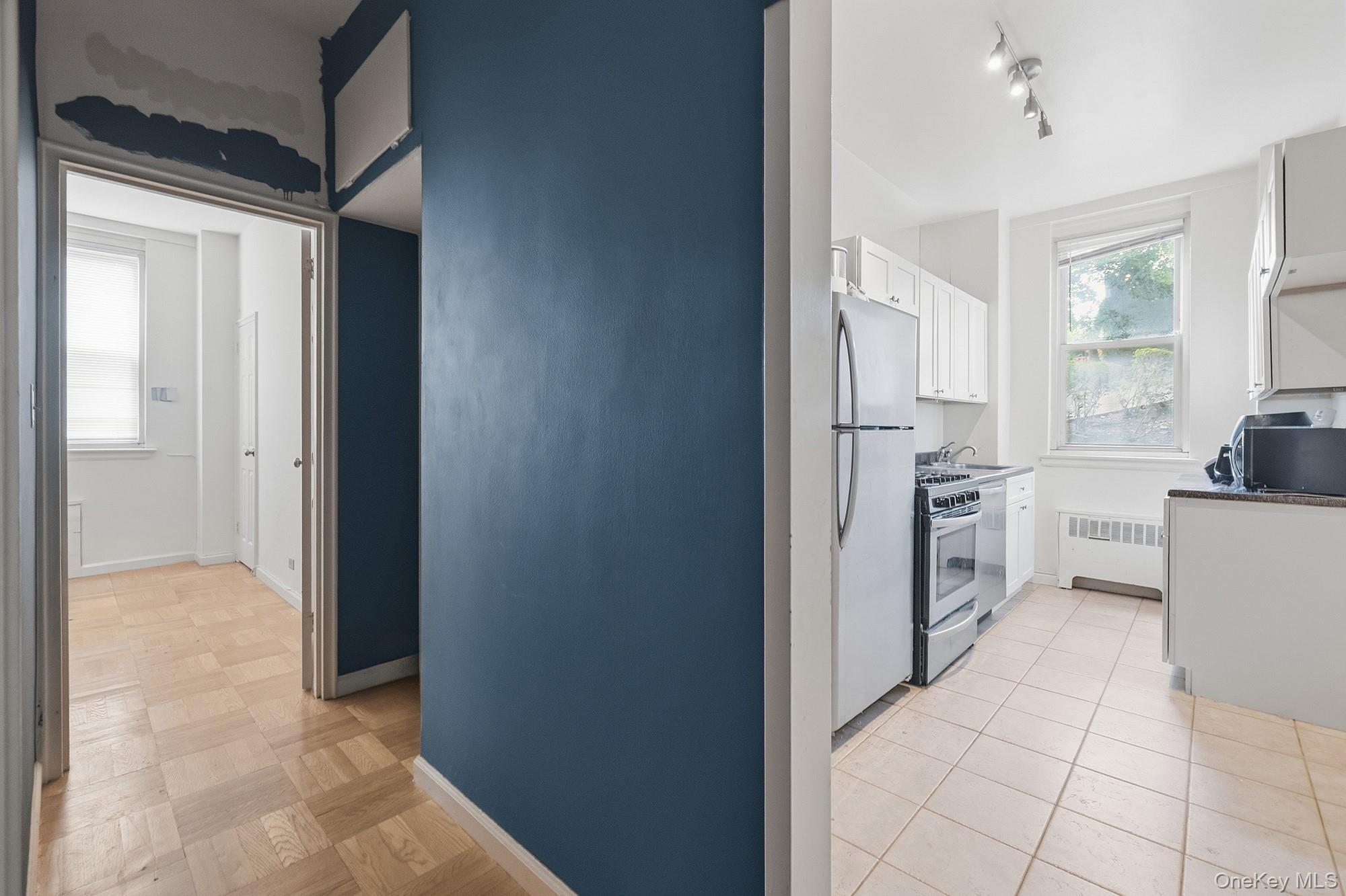 55 Knolls Crescent, Unit 1C photo 5