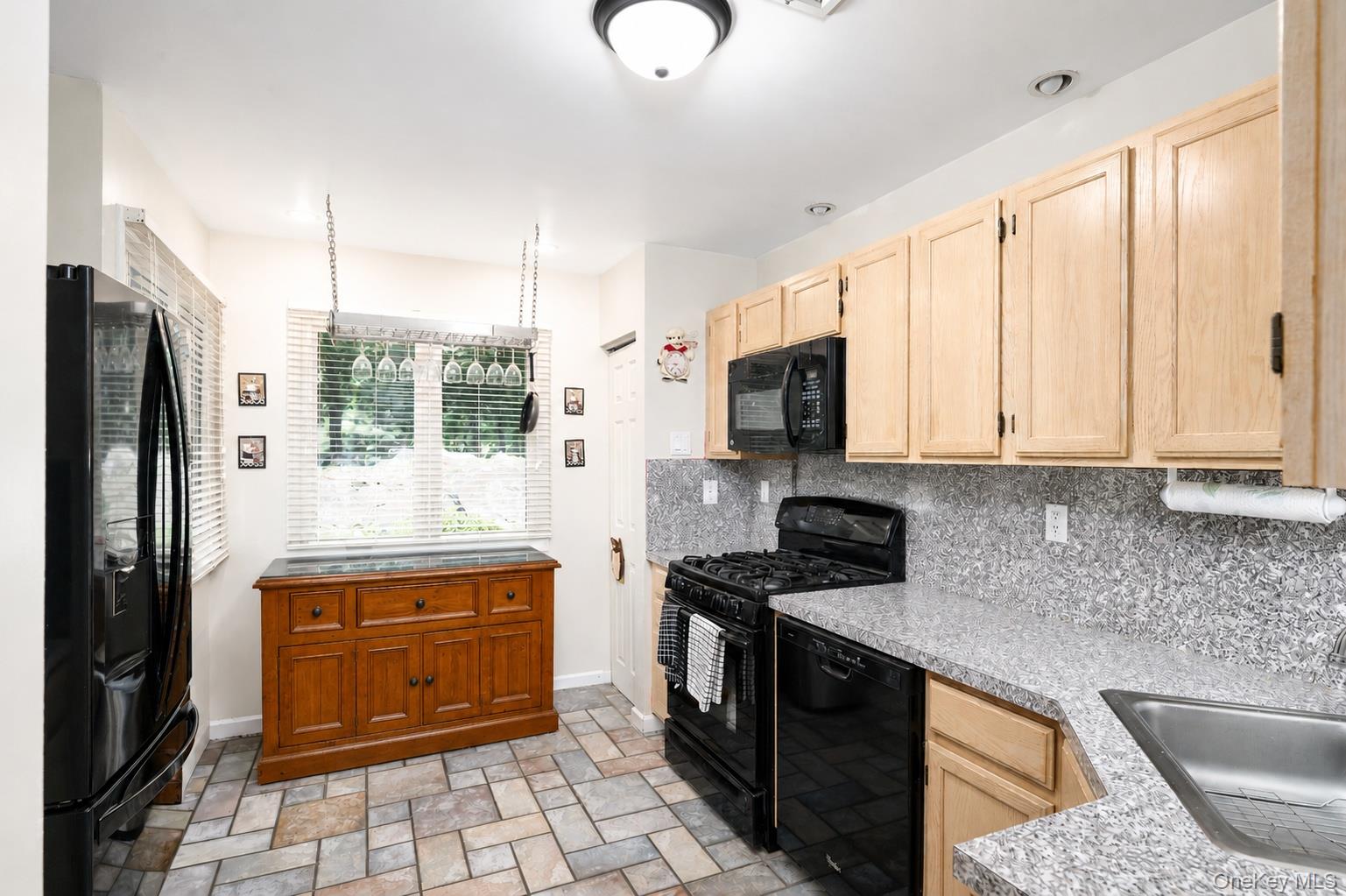 3501 Homestead Court – For Sale photo 5