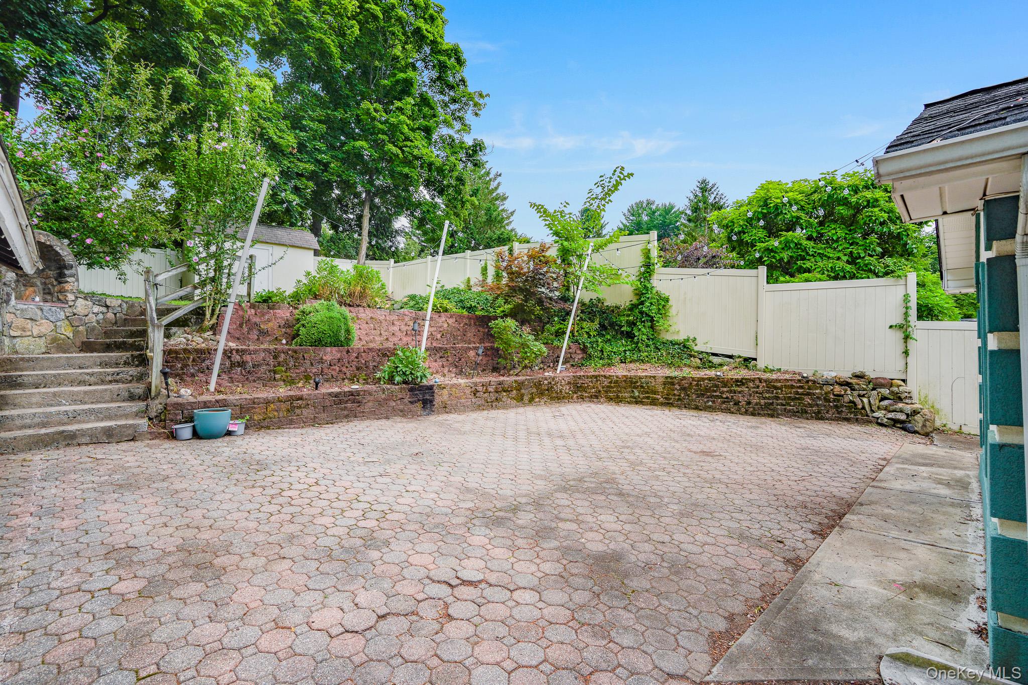 211 Pomeroy Street – For Sale photo 38