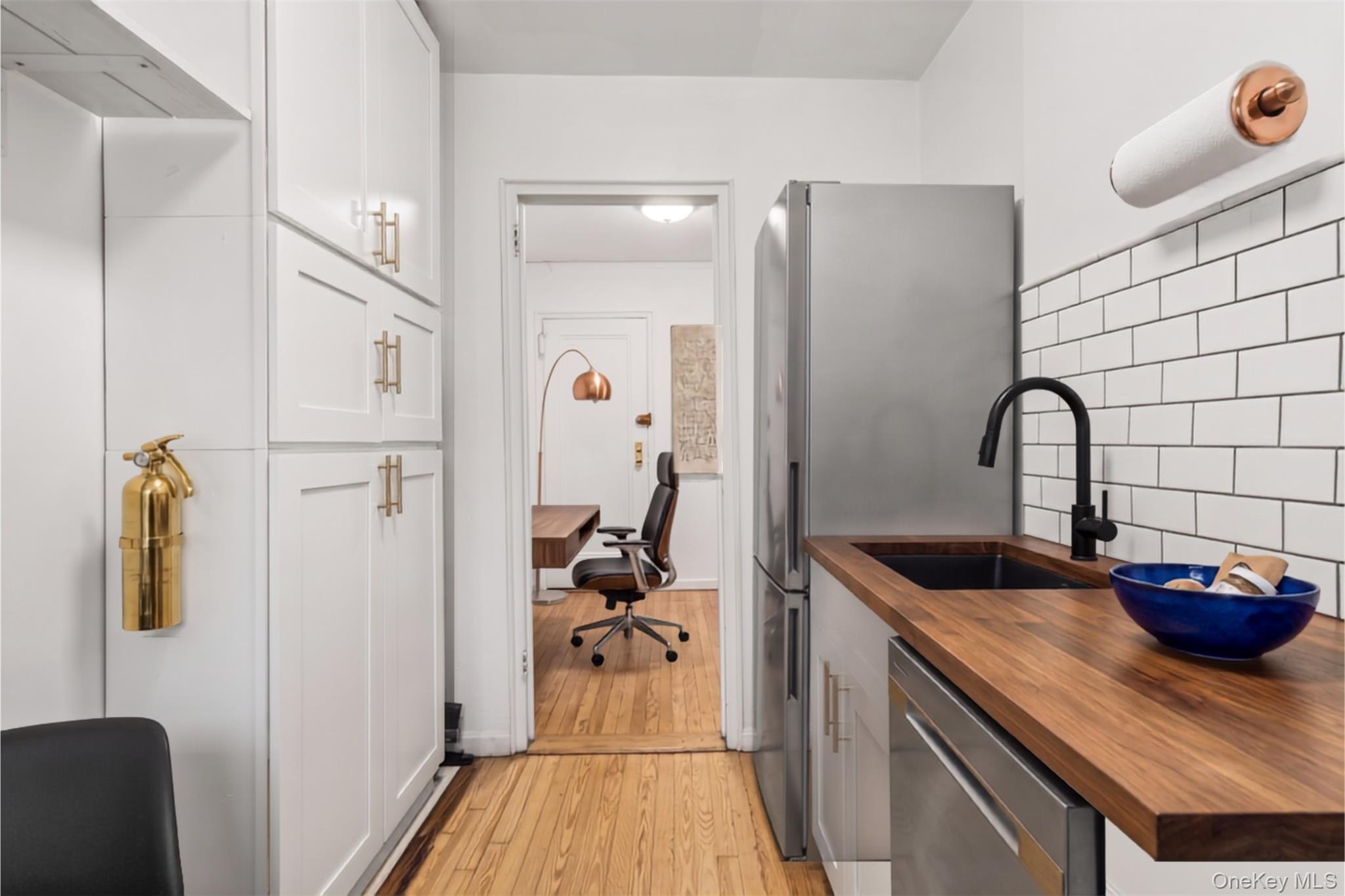 75 Bank Street, Unit 1B photo 8
