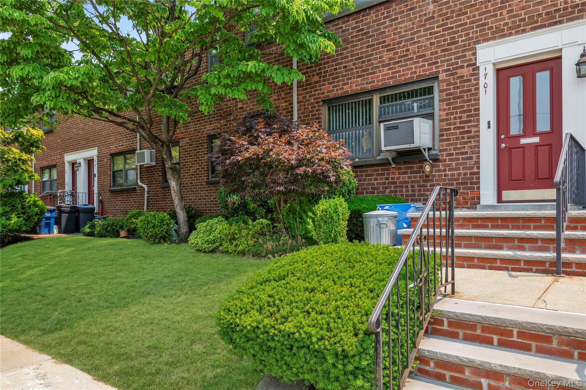 17-01 Utopia Parkway, Unit 1 photo 11