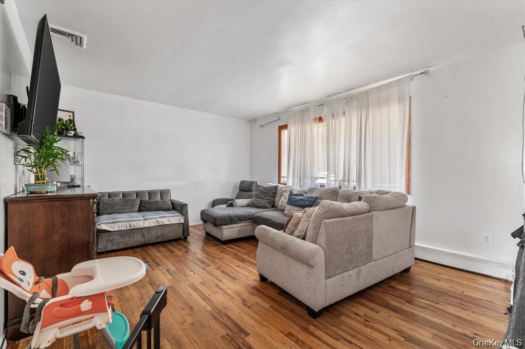 22 Hudson Place – For Rent photo 4