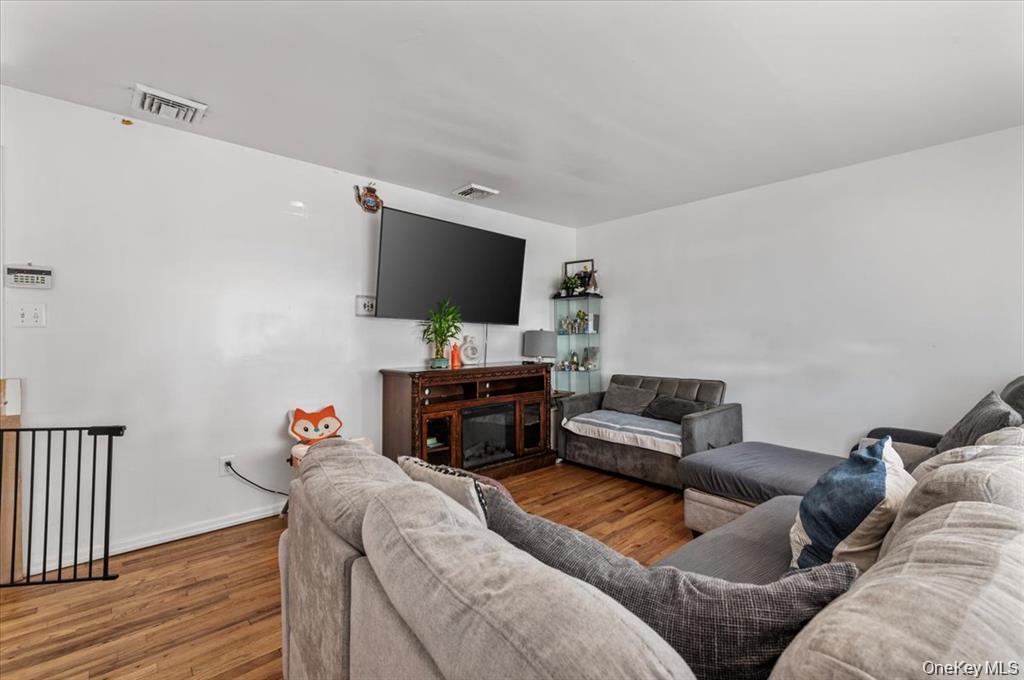 22 Hudson Place – For Rent photo 5