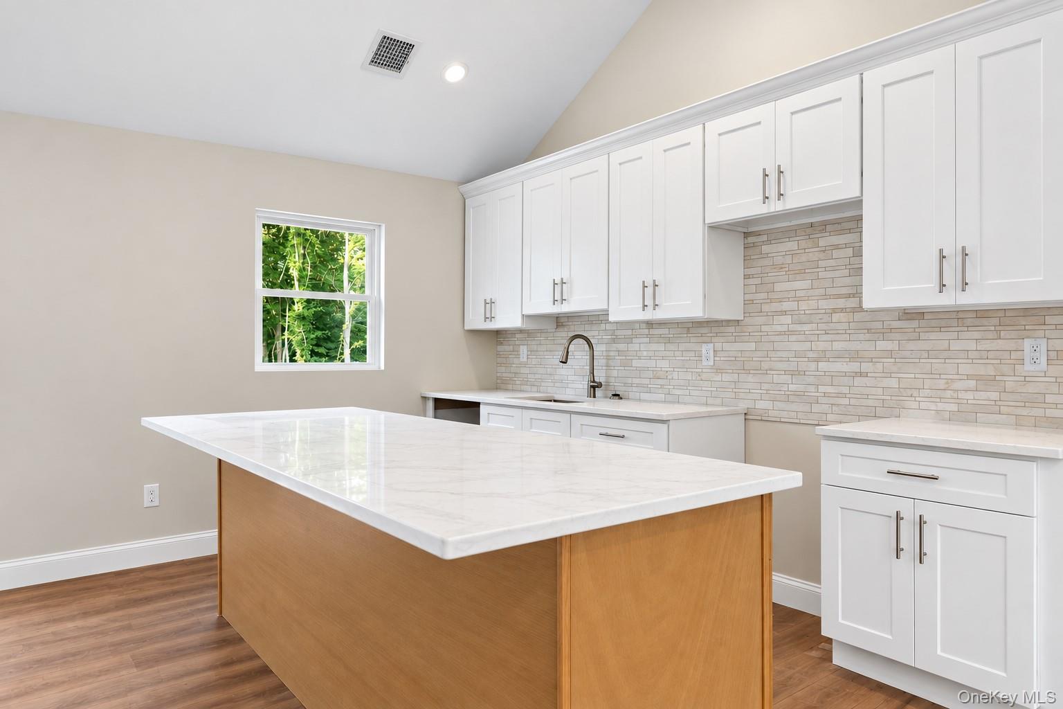 129 Cedar Lane – For Sale photo 3