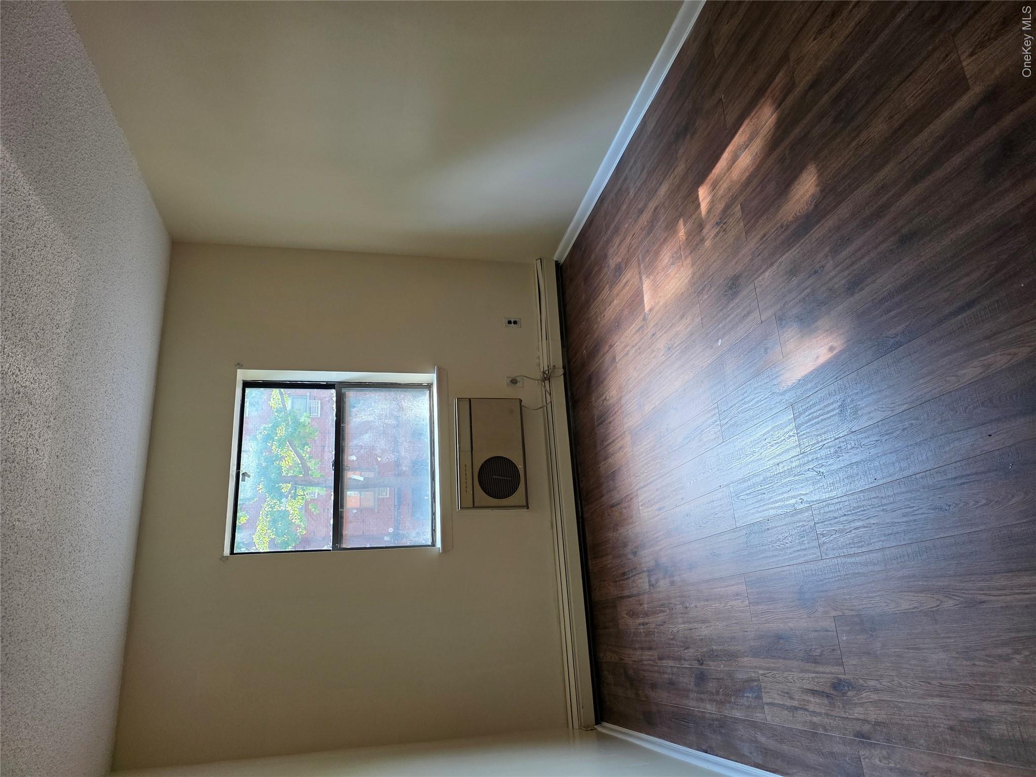 71-09 Park Avenue – For Rent photo 5