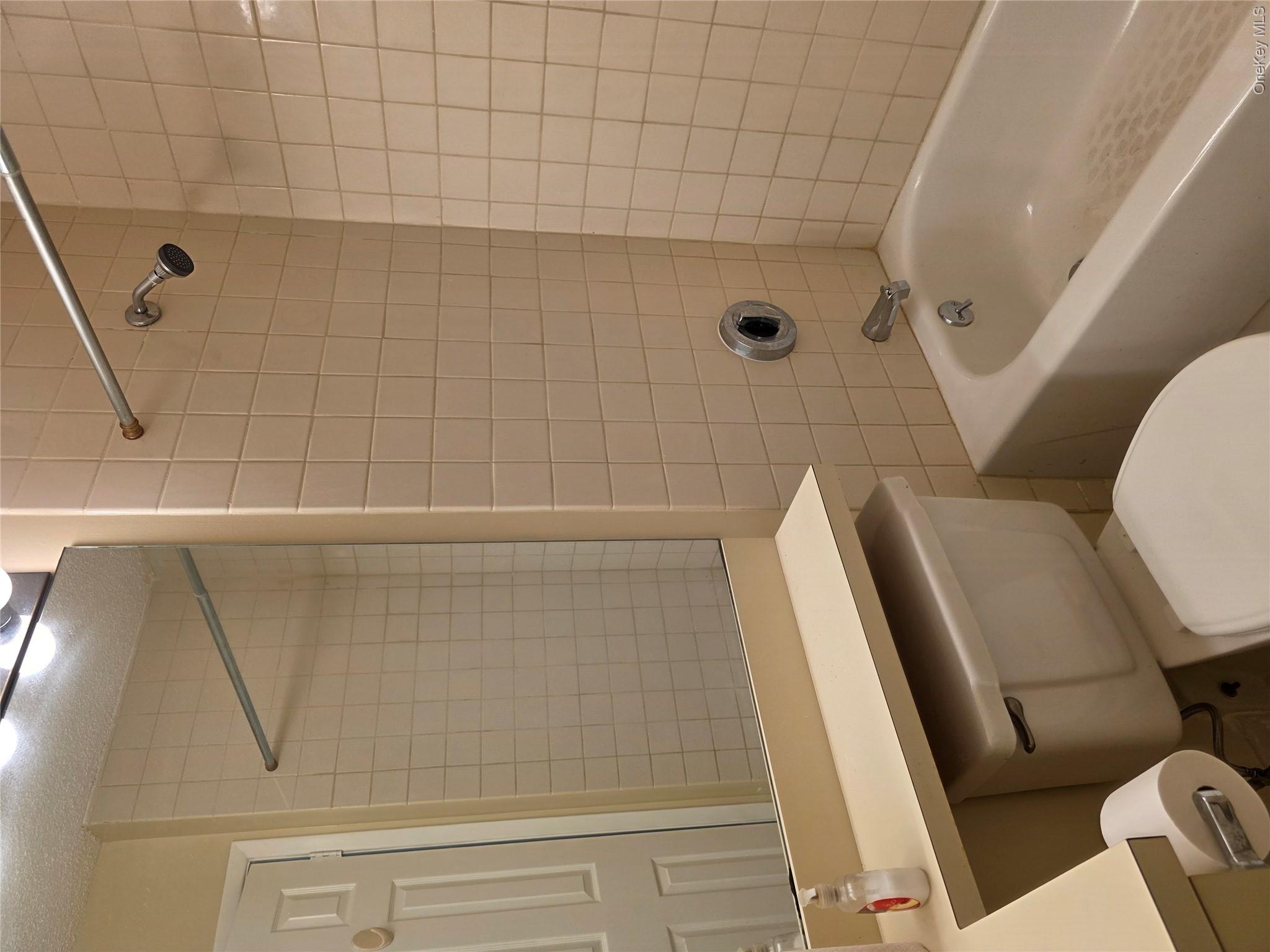 71-09 Park Avenue – For Rent photo 4