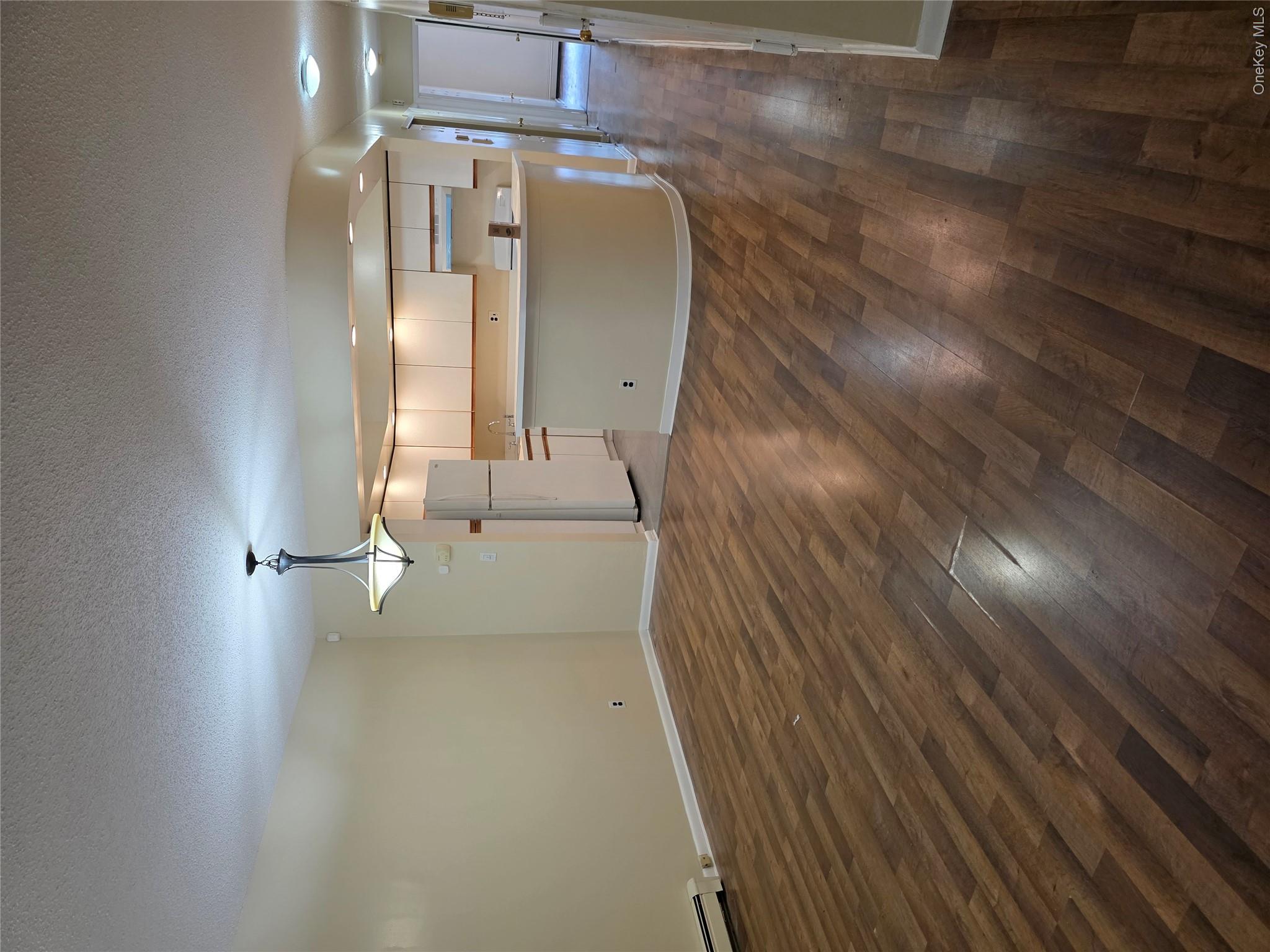 71-09 Park Avenue – For Rent photo 3